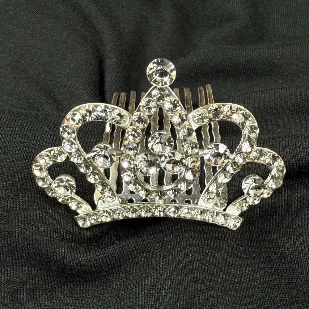 Tiara hair comb
